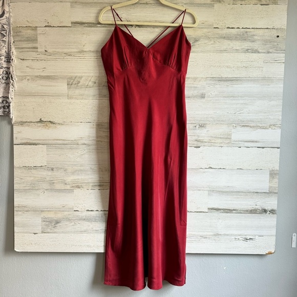NWT Madewell The Layton Midi Slip Dress in Silk Minimalist Lightweight Red NO106 - Picture 2 of 14
